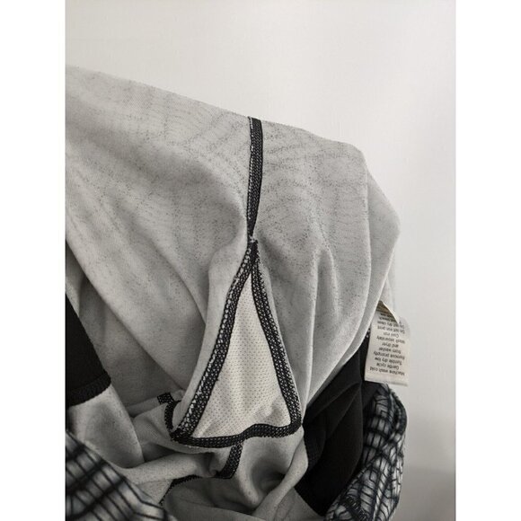 Athleta Capri Leggings Sz Small Geometric Print Chaturanga Yoga Black Gray - Picture 8 of 8